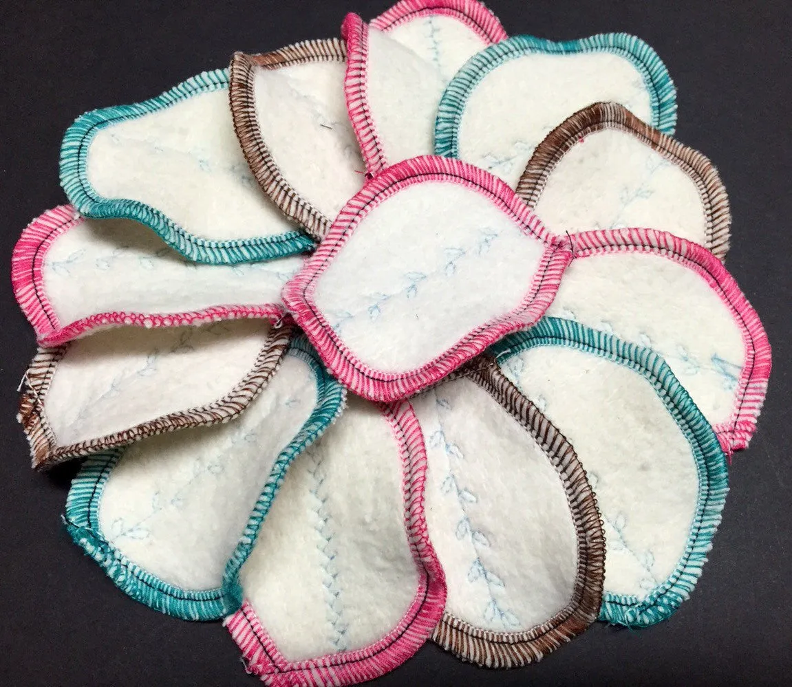 MamaBear Organic Bamboo Fleece Rounds, Reusable Cotton Balls, Facial Rounds - Baker's Dozen